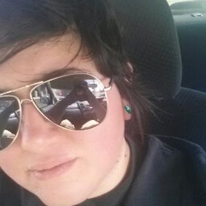 Meet your Posher, Naomi